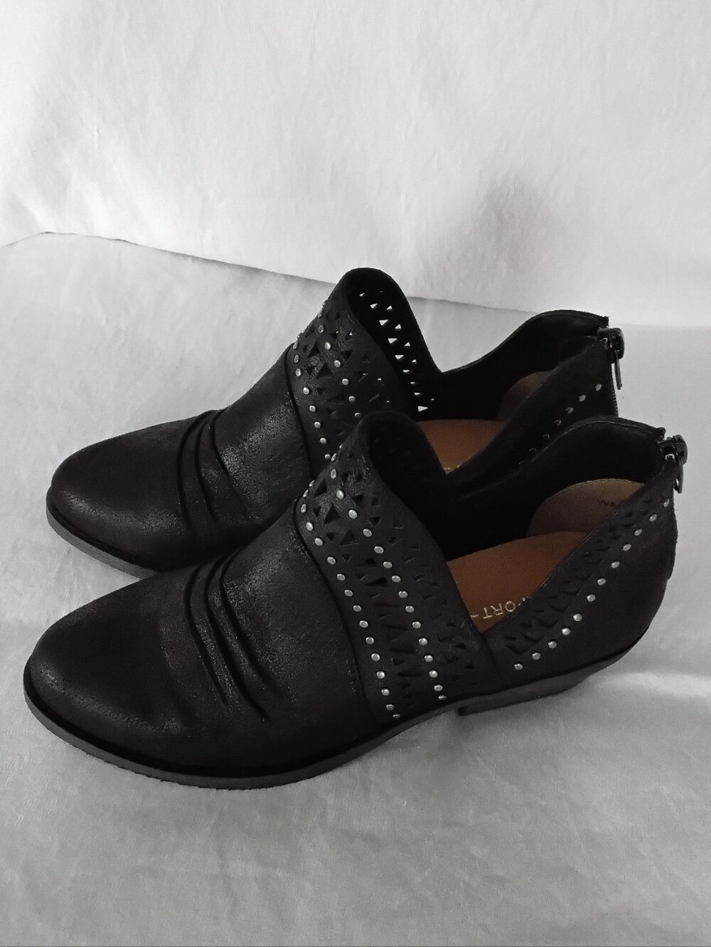 Womens Report Diego Black Studded Cutout Short Ankle Boots